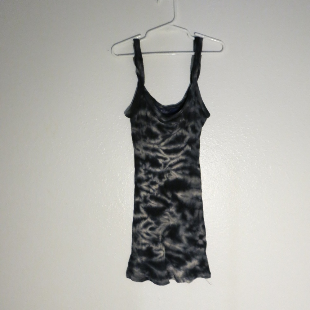 Tank Top - Picture 2 of 4